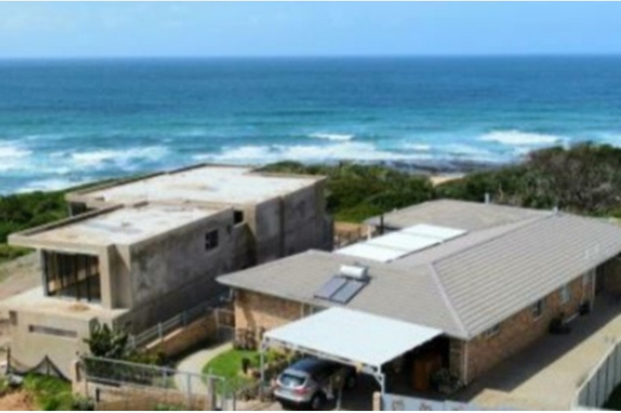 5 Bedroom Property for Sale in Winterstrand Eastern Cape